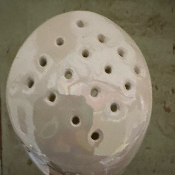 Porcelain Lilly Of The Valley Hat Pin Holder - Picture 6 of 6